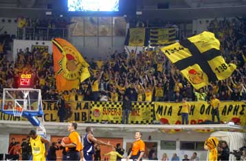 Νίκη στο φινάλε με 67-64 για τον Αρη επί της Εφές Πίλσεν στο Αλεξάνδρειο