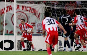 Αυτοκράτορας της πρόκρισης ο Ολυμπιακός με το 2-1 στο Ολίμπικο