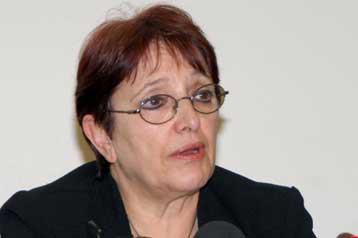 Σε παλλαϊκό αγώνα για να μην περάσει το Ασφαλιστικό καλεί η Αλ.Παπαρήγα