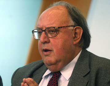 Δουλειά υπάρχει για όλους, λέει ο Θ.Πάγκαλος σε όσους έμειναν εκτός Συντονιστικού