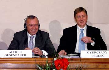 «Ανασύσταση» της Αυστροουγγαρίας με κοινή συνεδρίαση υπουργικών συμβουλίων