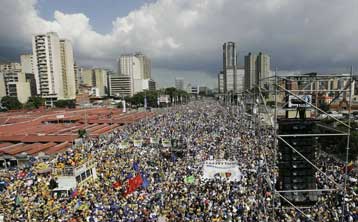Επίδειξη δύναμης από την αντιπολίτευση της Βενεζουέλας στους δρόμους του Καράκας