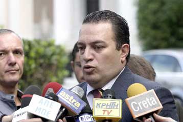 Ακόμη και με δημεύσεις περιουσιών θα αντιμετωπίζονται οι βανδαλισμοί σε σχολεία