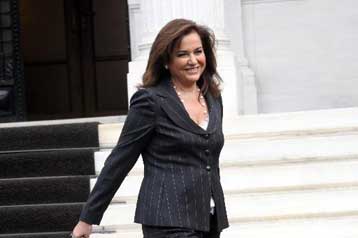 Στο Μαξίμου η ΥΠΕΞ αναμένοντας στην Αθήνα τους Αλί Μπαμπατζάν και Μάθιου Νίμιτς