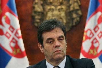 Σε Βελιγράδι και Πρίστινα η τρόικα πριν την επίδοση έκθεσης για το αδιέξοδο στον ΟΗΕ