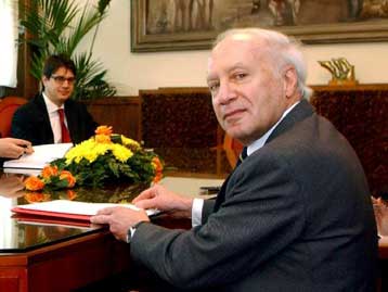 Βούληση για συνέχιση των συνομιλιών «είδε» στην ΠΓΔΜ ο Μάθιου Νίμιτς