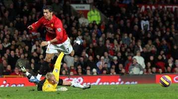 Παραμένει στη δεύτερη θέση η Μάντσεστερ Γ. μετά το 2-0 επί της Φούλαμ