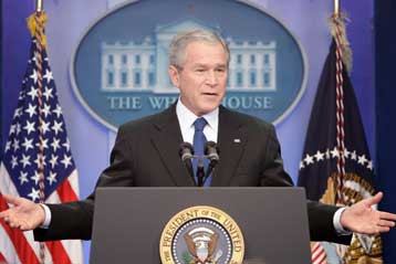 Το Ιράν ήταν, είναι και θα παραμείνει επικίνδυνο τονίζει ο Τζορτζ Ο.Μπους