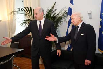 Τις προτάσεις του ΠΑΣΟΚ για το θέμα της ΠΓΔΜ παρουσίασε ο Γ.Παπανδρέου στον Μ.Νίμιτς