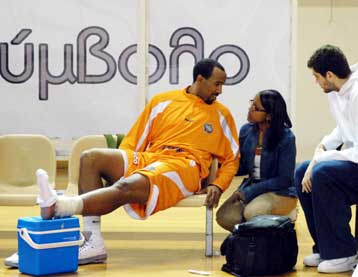 Χάνει το υπόλοιπο της αγωνιστικής περιόδου ο Γκριρ, ψάχνει αντικαταστάτη ο Μπαρτζώκας