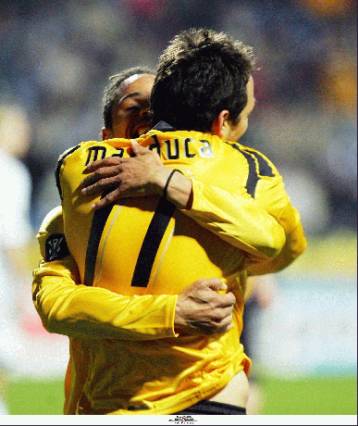 Η ΑΕΚ στάθηκε όρθια στην Τσεχία και έφυγε νικήτρια με 1-0 επί της Μλάντα