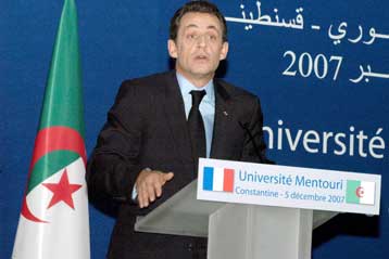 Αποζημιώσεις δίνει ο Σαρκοζί στους Αλγερινούς που πολέμησαν για τη Γαλλία το 1954