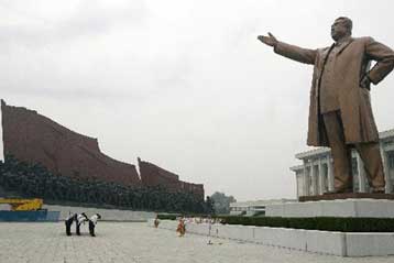 Επιστολή διά χειρός Μπους έλαβε ο ηγέτης της Βορείου Κορέας