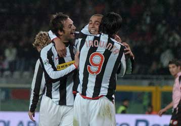 Η Έμπολι νίκησε 2-1 τη Γιουβέντους που ποντάρει στη ρεβάνς