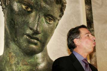 Λεύκωμα με τη διαδρομή των 7.000 χρόνων του ελληνικού κόσμου