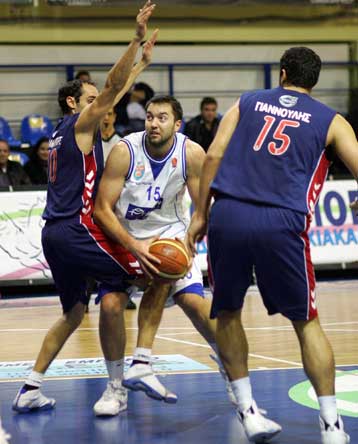 Οι… Σωτήρηδες έσωσαν το Ρέθυμνο, 66-57 τον Πανιώνιο
