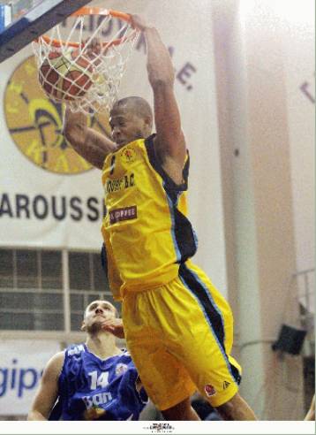 Ανάσα για το Μαρούσι η νίκη με 84-76 επί του Κολοσσού