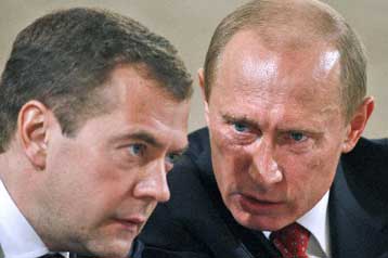 Ντμίτρι Μεντβέντεφ, ο «εκλεκτός» διάδοχος του Βλαντιμίρ Πούτιν στη Ρωσία