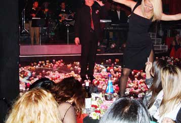 Πρόστιμα ύψους 19,3 εκατ. ευρώ σε κέντρα διασκέδασης και εστιατόρια