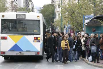 Προβλήματα στις μετακινήσεις την Τετάρτη λόγω της 24ωρης απεργίας της ΓΣΕΕ