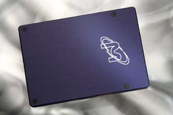 H Toshiba αντικαθιστά τους σκληρούς δίσκους των φορητών με μνήμη flash