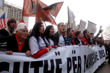 Η ΕΕ δεν συμφώνησε για το Κόσοβο, ενώ Πρίστινα και Βελιγράδι τραβούν το σχοινί