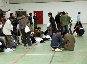 Επίθεση κουκουλοφόρων κατά οικονομικών μεταναστών στην Κρήτη