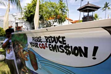 Πρωτοβουλία της ΕΕ για μείωση των εκπομπών αερίων έως και 30% μέχρι το 2020