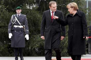 Με στόχο την αναθέρμανση των σχέσεων το ταξίδι του Πολωνού πρωθυπουργού στο Βερολίνο