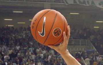 Στη μάχη της Ευρωλίγκα πέφτουν οι ελληνικές ομάδες Τετάρτη και Πέμπτη