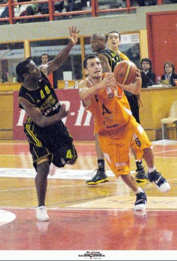 Με το δεξί στους «16» η Ολύμπια, 74-70 την ΑΕ Λεμεσού