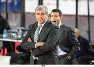 Να μάθουμε από τα λάθη μας, ζητούν Ντικούδης και Ομπράντοβιτς