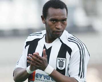 Δικαίωση του ΠΑΟΚ από την FIFA για τον Σικαμπάλα