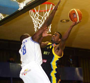 Αέρας τετράδας στο Αιγάλεω μετά το 73-72 επί του Αμαρουσίου