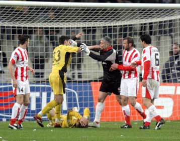 Από το Καραϊσκάκη στην κορυφή στο ραντεβού των 19:00