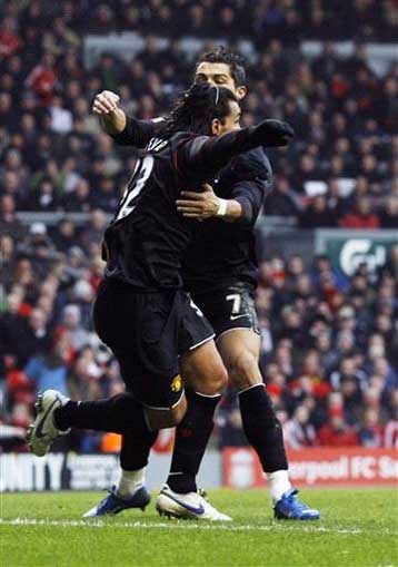 Η Αρσεναλ πήρε τη νίκη στο λονδρέζικο ντέρμπι και η Μάντσεστερ το old firm