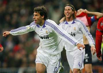 Η Ρεάλ στο +4 πριν το el clasico, «ασφαιρη» η Ατλέτικο, ανεβαίνει η Βιγιαρεάλ