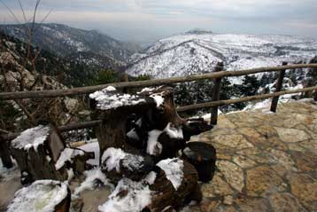 Προβλήματα από τα χιόνια, κρύο μέχρι την Πέμπτη προβλέπει η ΕΜΥ