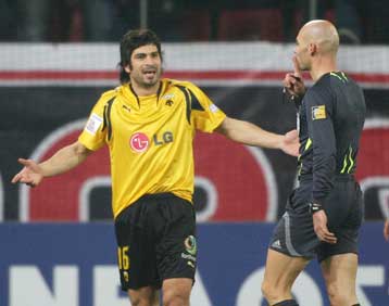 Κινδυνεύει με ποινή αποκλεισμού ο Ζήκος για τη δήλωσή του περί διαιτητών