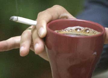 Αύξηση φόρων στα τσιγάρα εντός του 2008 προανήγγειλε ο Γ.Αλογοσκούφης