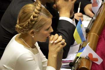 Πρωθυπουργός της Ουκρανίας εξελέγη η Γιούλια Τιμοσένκο