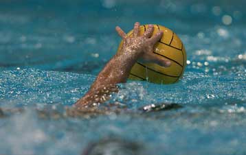 Ανετες νίκες Ολυμπιακού και Εθνικού στο άνοιγμα της 13ης αγωνιστικής