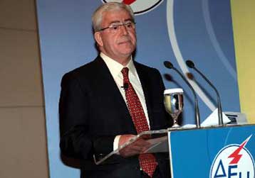 Αναβλήθηκε για τον Ιανουάριο η συζήτηση στο ΔΣ της ΔΕΗ για τη συνεργασία με την RWE