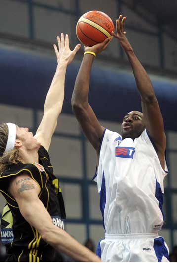 Τριπλό μεταγραφικό χτύπημα από τον ΑΓΟΡ με Μπούμτσε-Μπούμτσε, Πιστόλιεβιτς και Νάντζφεϊ