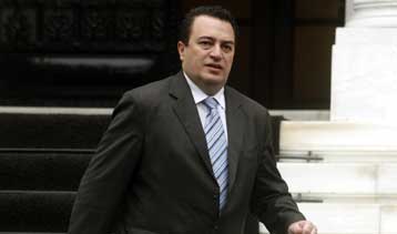 Με το παλιό βιβλίο Ιστορίας και την επόμενη σχολική χρονιά η Στ Δημοτικού