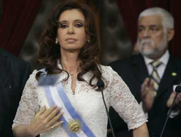 «Πόλεμος» Αργεντινής-ΗΠΑ με φόντο τα πετροδολάρια του Ούγκο Τσάβες