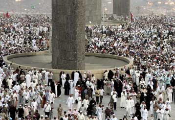 Στο στόχαστρο της Αλ Κάιντα το ετήσιο προσκύνημα στη Μέκκα