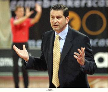 «Αλλο το πρωτάθλημα και άλλο το Κύπελλο» λέει ο Ζούρος για ματς με τον Πανιώνιο