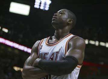 «Λυτρωτής» Ουέιντ για τους Χιτ στη νίκη-θρίλερ επί της Γιούτα