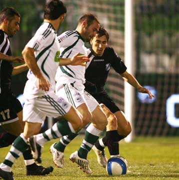 Ο Παναθηναϊκός διατήρησε την επαφή του με την κορυφή μετά το 3-1 επί του ΟΦΗ